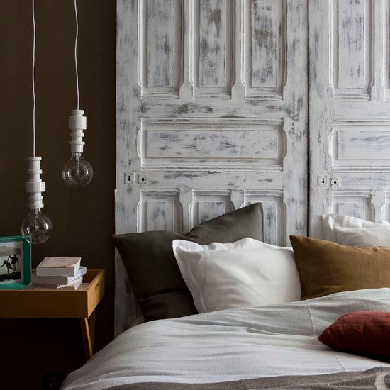 Ambiance - peinture-meuble-signe-effet-chaule-blanc-poudre