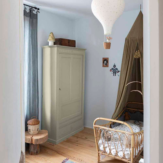 Ambiance - peinture-meuble-signe-caseine-mat-blanc-lichen