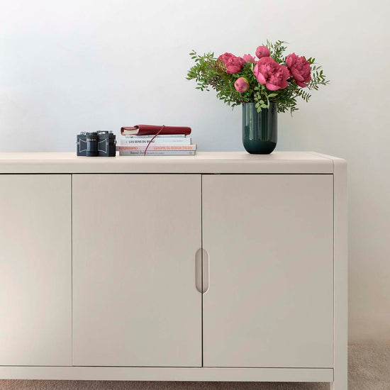 Commode peinte à la peinture Meuble Signé teinte Blanc Poudré aspect Velours Libéron