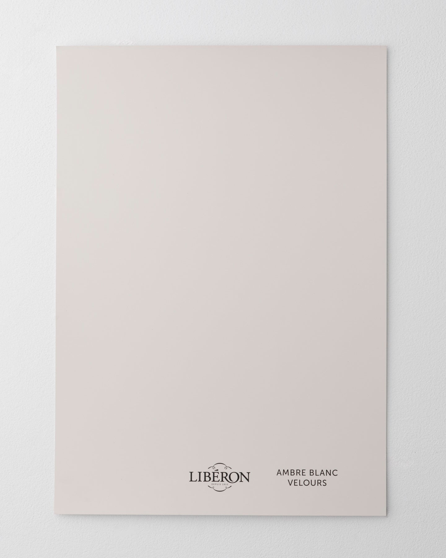Échantillon de peinture 163 Faubourg Libéron, teinte Ambre Blanc