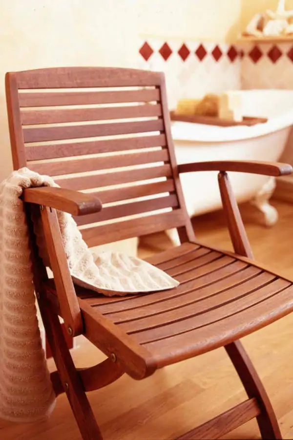 chaise-huile-teck-incolore