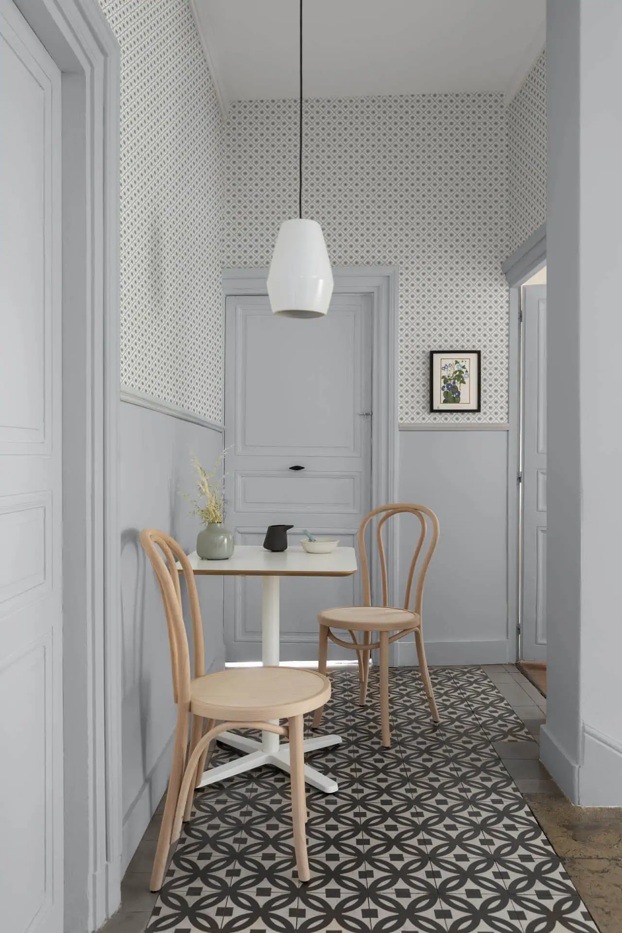 papier-peint-maitre-domino-1-photo-ambiance-1-liberon-velours-de-papier papier-peint-maitre-domino-1-photo-ambiance-1-liberon-velours-de-papier