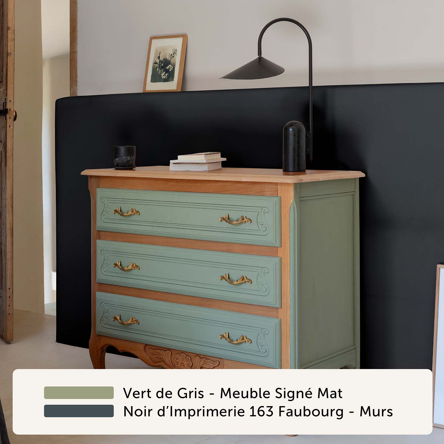 Libéron - Meuble Signé - Peinture Mat Caséine - Associations - 2 Association de couleurs, Vert de Gris de la gamme Libéron Meuble Signé Mat et Noir d'Imprimerie de la gamme Libéron 163 Faubourg