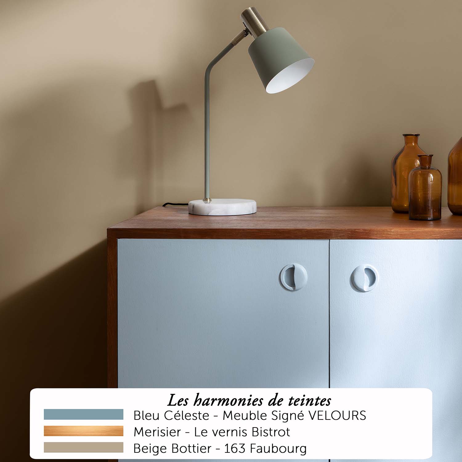 Libéron - Meuble Signé - harmonies - 2 Association de couleurs, Bleu Céleste de la gamme Libéron Meuble Signé Velours, la teinte Merisier du Vernis Bistrot Libéron et Beige Bottier de la gamme Libéron 163 Faubourg